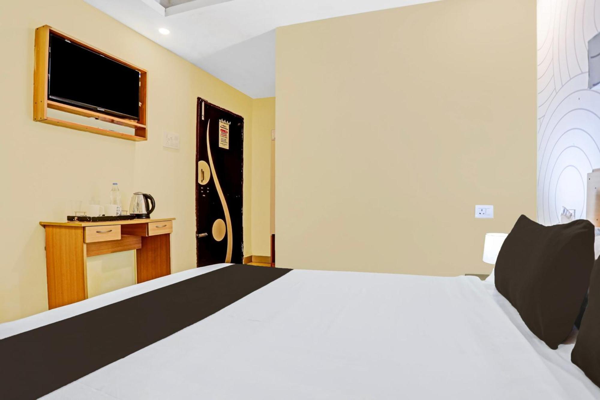Super Hotel O Phulwarisharif Near Aiims Khagaul Bagian luar foto